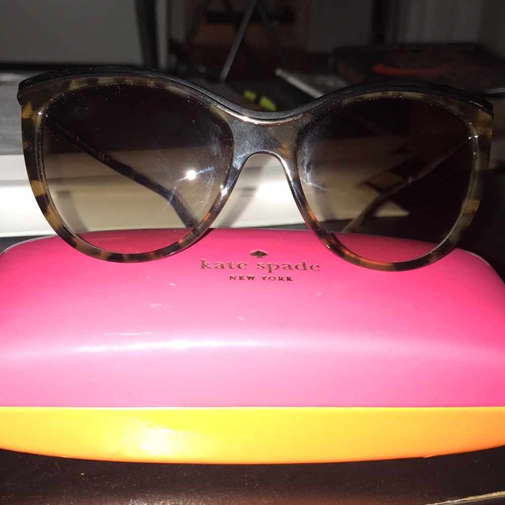 KATE SPADE CAT EYE TORTOISE SUNGLASSES